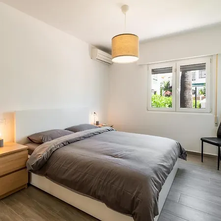 شقة Calle Marbella Chalet With Garden By *