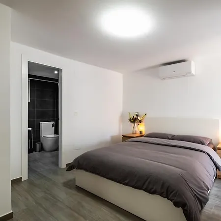 شقة Calle Marbella Chalet With Garden By تورّوكس كوستا